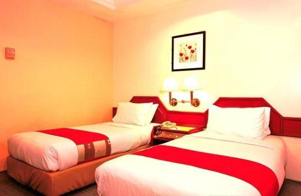 The Emperor Hotel Малакка Экстерьер фото