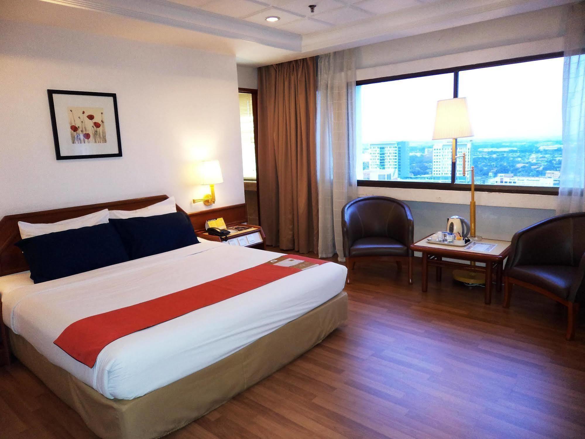 The Emperor Hotel Малакка Экстерьер фото