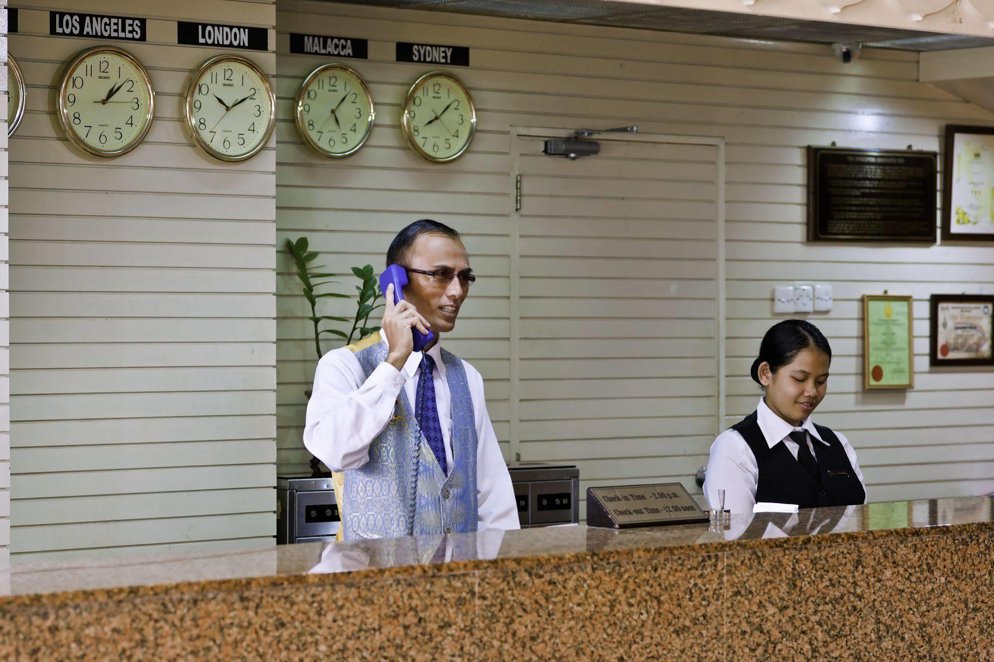 The Emperor Hotel Малакка Экстерьер фото